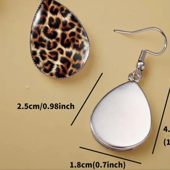Teardrop Leopard Earrings - Picture 4 of 6